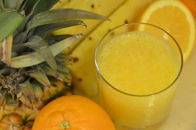 centrifugato energizzante a base di ananas centrifugato energizzante a base di ananas