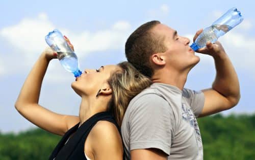 Gocce per alcalinizzare l'acqua Gocce per alcalinizzare l'acqua
