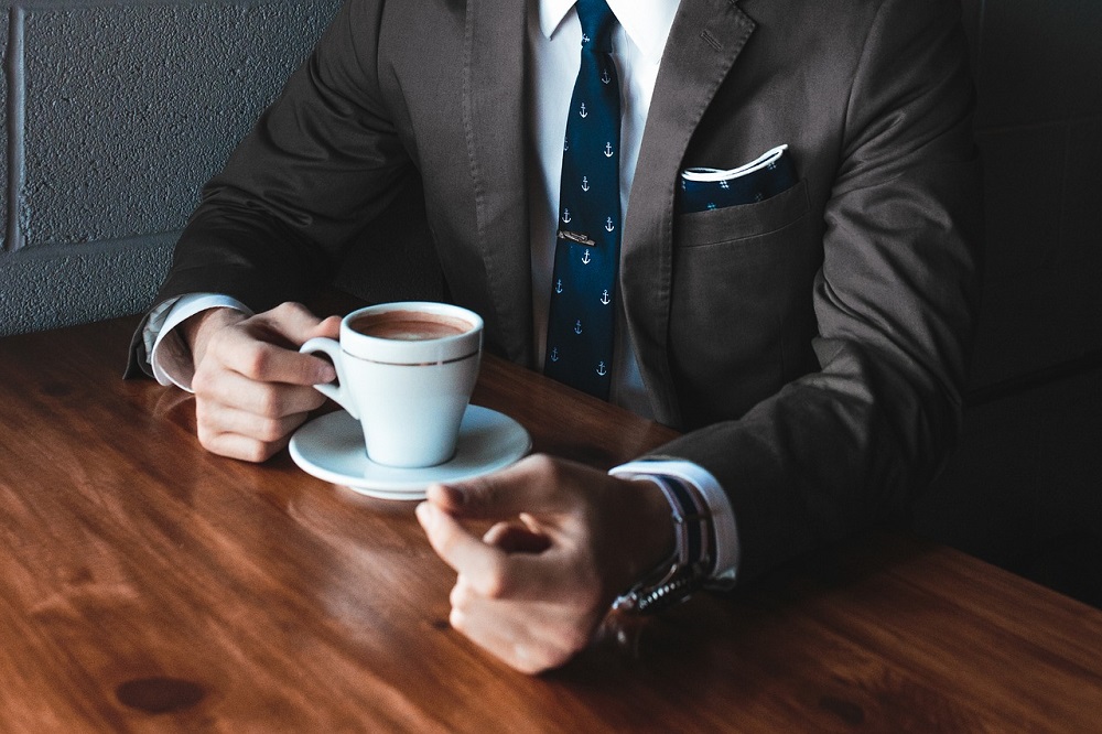 Bere caffè fa male alla prostata? Benefici e effetti collaterali