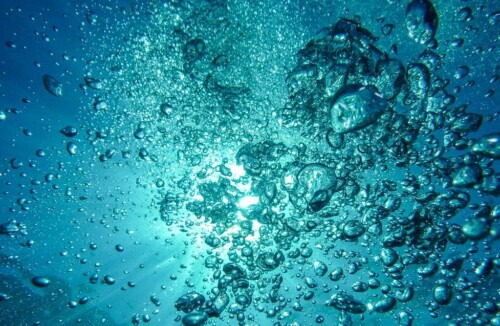 Differenza tra acqua minerale, oligominerale e naturale