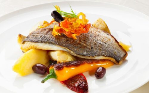 pesce alla griglia con verdure