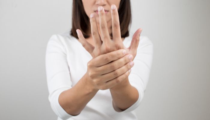Dolore alle mani rimedi naturali
